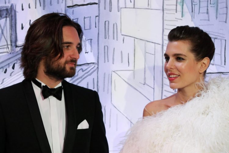 Charlotte Casiraghi sposa